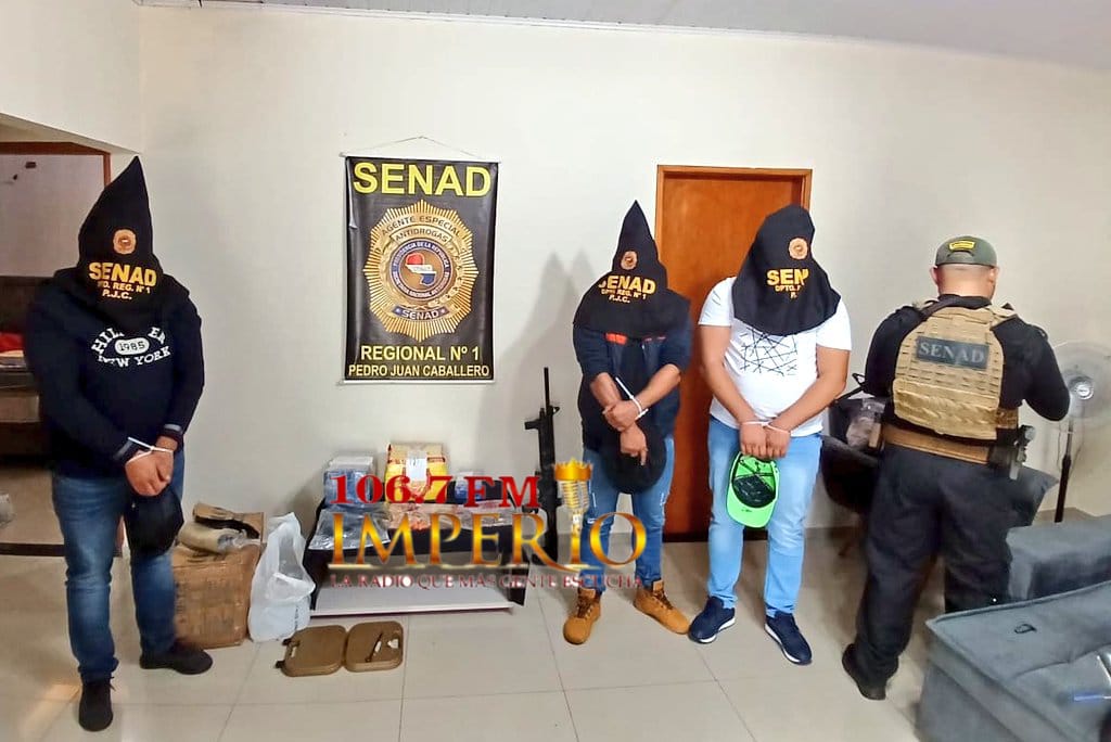 Tres detenidos con 25 paquetes de cocaína en una vivienda en barrio Obrero